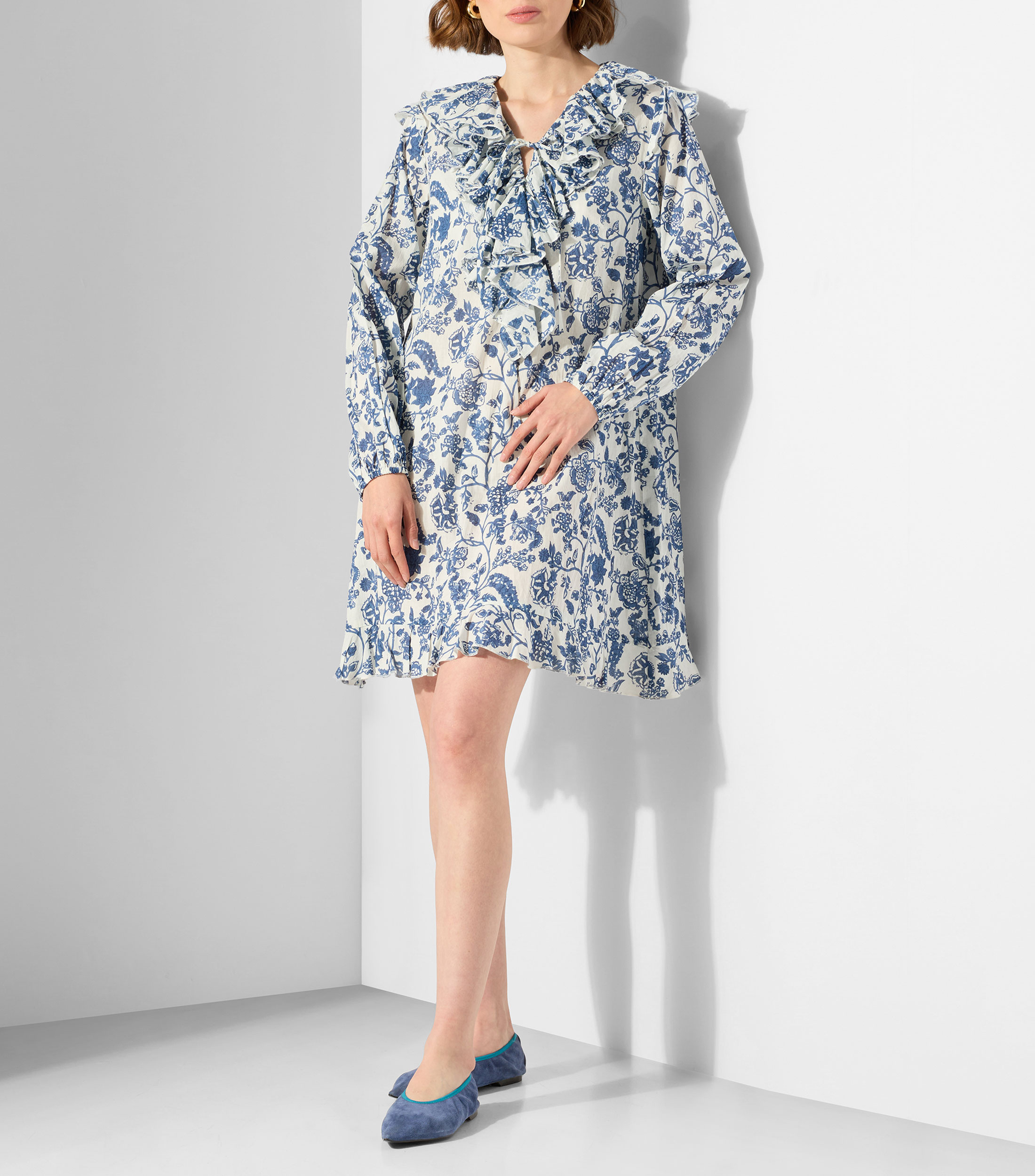 Vestido mini con manga larga estampado Mujer
